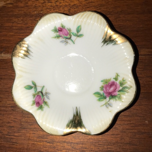 Vintage Miniature Tea Cup & Saucer by Sonsco - Picture 5 of 14